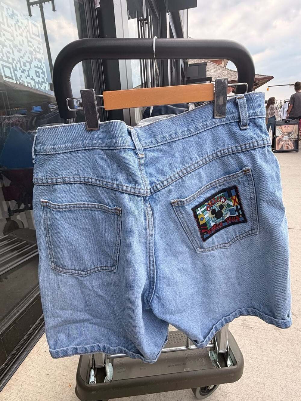 Vintage Mickey & Co. Disney World Tour Denim Shorts Size 36 Light Wash